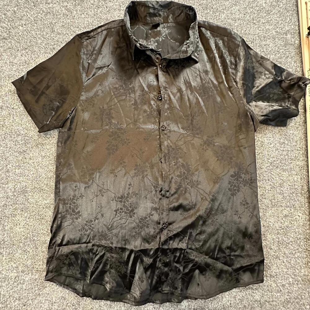 Manfinity Mens Blackโ Jacquard Floral Short Sleeve Button Up Shirt Size M N-35